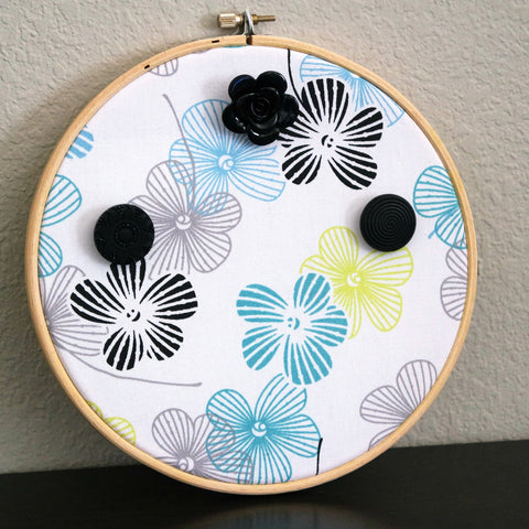 Poppies Necklace And Bracelet Wall Hanger
