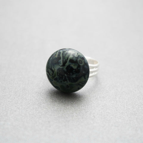 Black And Gray Swirl Ring Front